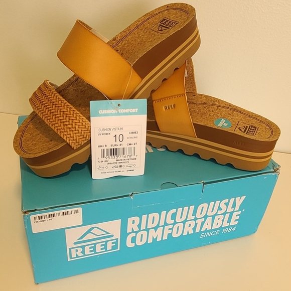 Reef Sandals - Picture 1 of 4